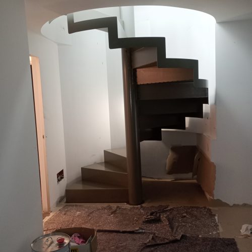 Verniciatura tubolari e macchinari industriali (4)